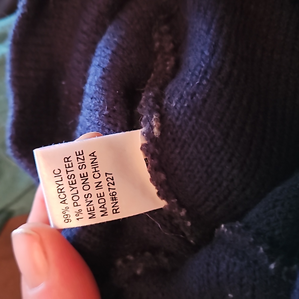 Mens stocking hat - Picture 2 of 4